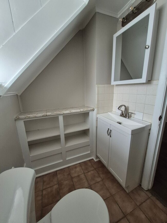 Foto del edificio - 512 S Washington St