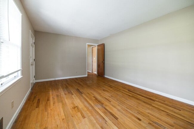 Foto del edificio - 145 Smithonia Rd