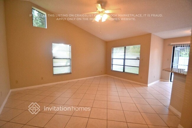 Building Photo - 605 Rosegate Ln