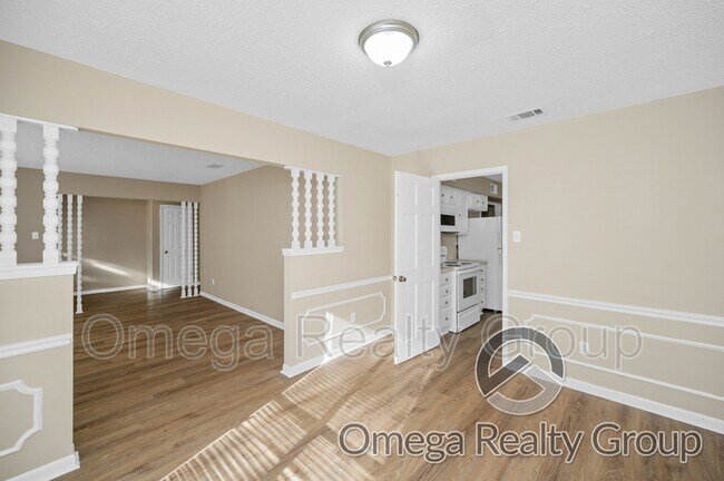 Building Photo - 5451 Quail Run E