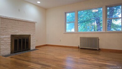 Building Photo - 430 Piermont Ave