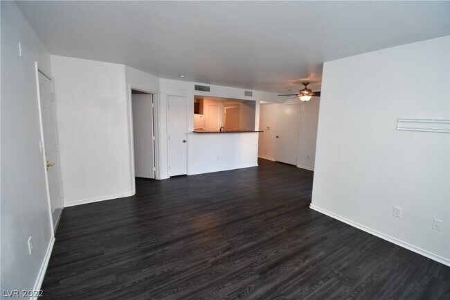 Building Photo - 2300 E Silverado Ranch Blvd