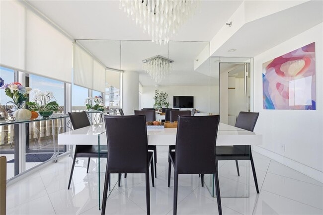 Foto del edificio - 1000 W Island Blvd