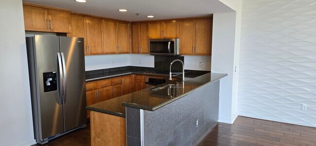 Foto del edificio - 411 W Seaside Way