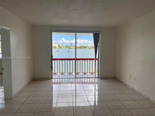 Foto del edificio - 2 bedroom in Miami FL 33179