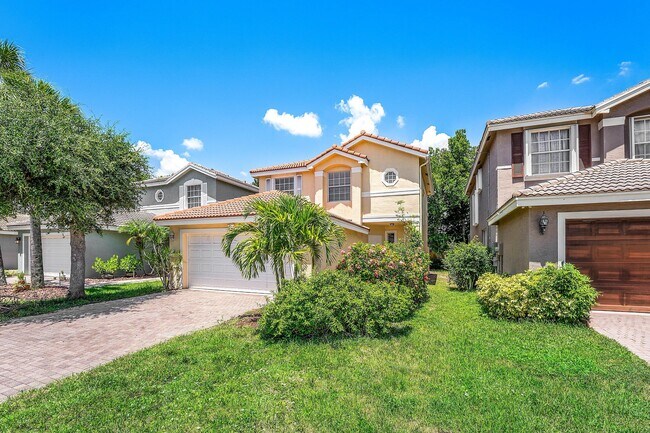 Foto del edificio - 5477 Queenship Ct