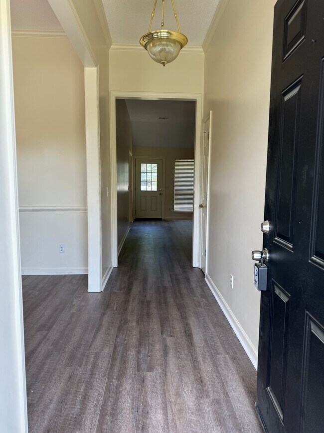 Foto del edificio - Charming Wilmington Island Rental – Minutes from the Beach and Downtown!