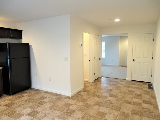 Foto del edificio - 245 Clay School Rd