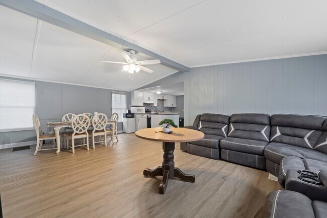 Foto del edificio - 158 Thomas Field Rd SE