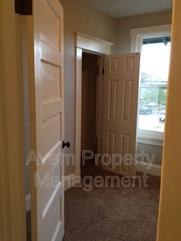 Foto del edificio - 7506 E Burnside St