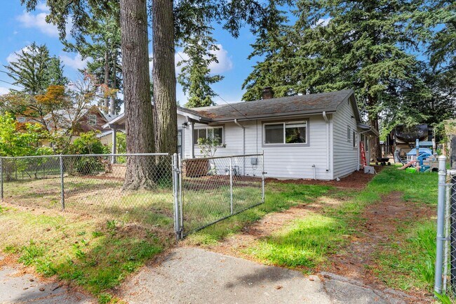 Building Photo - 2237 SE 139th Ave