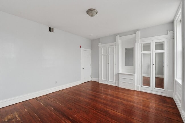 Building Photo - 1729 W Montgomery Ave