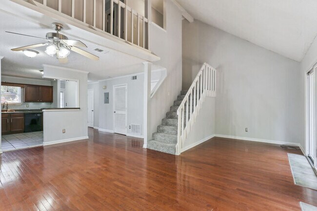Foto del edificio - 2521 Park Rd