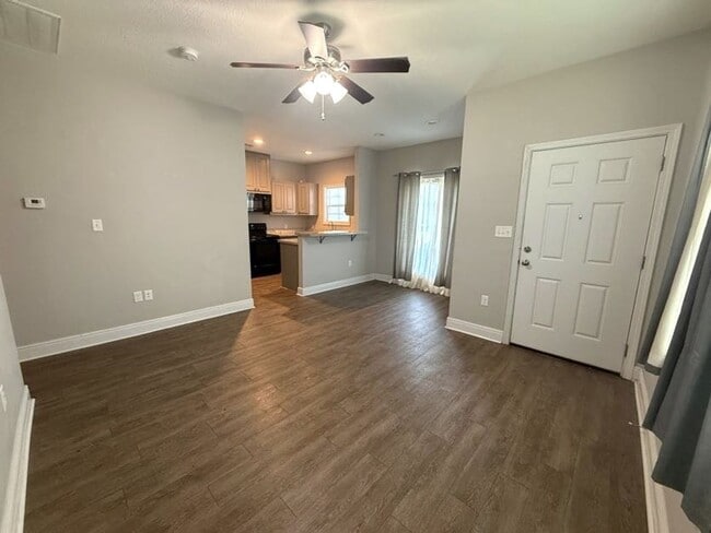 Foto del edificio - 2802 Miller Ave