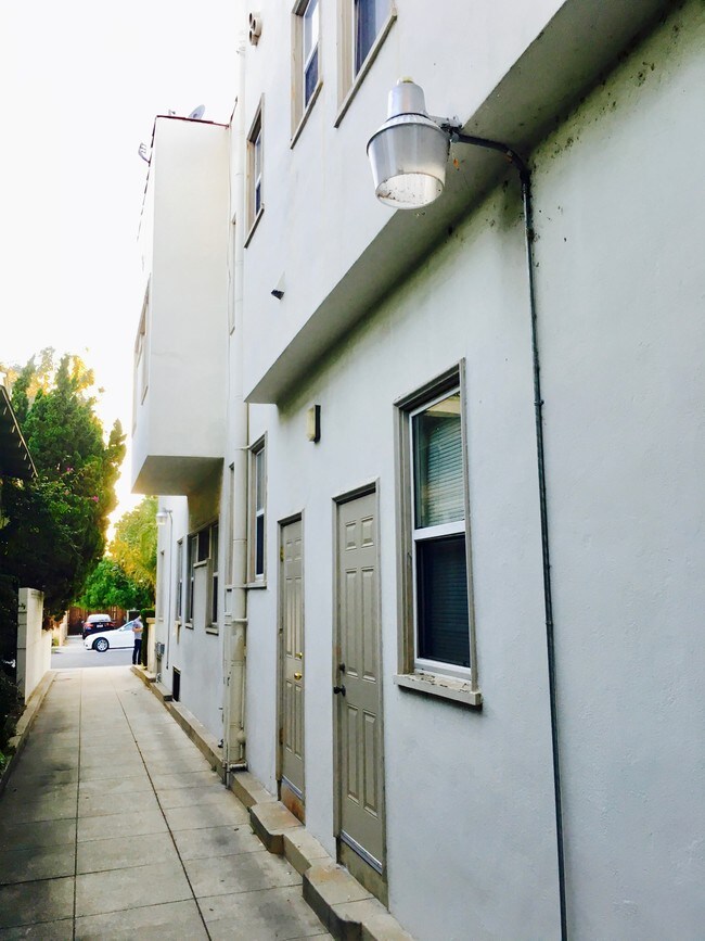 Foto del edificio - 2412 5th Ave