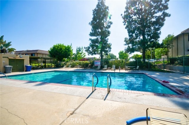 Foto del edificio - 531 Juniper Way
