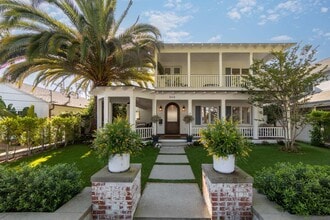 Building Photo - 868 Coronado Ave