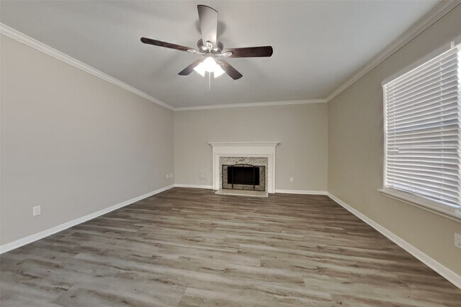 Foto del edificio - 19123 Oakway Dr