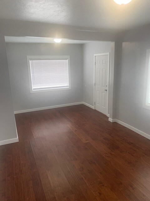 Building Photo - 579 W 100 S
