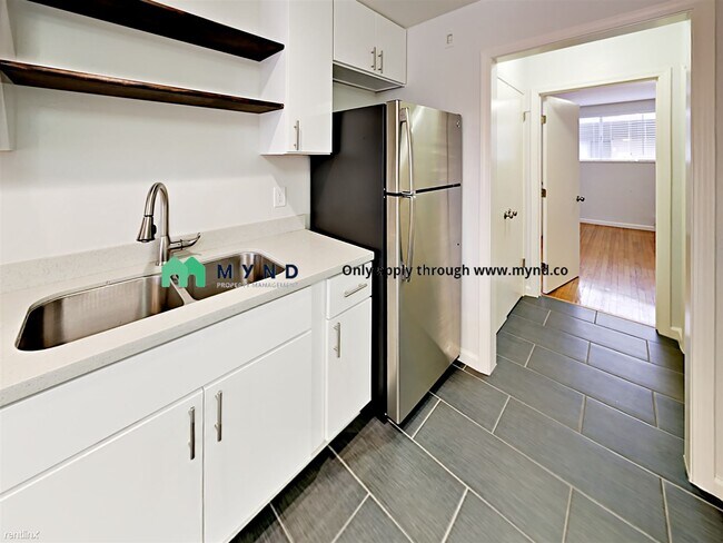 Foto del edificio - 1 br, 1 bath  - 1560 Jackson St Apt 31
