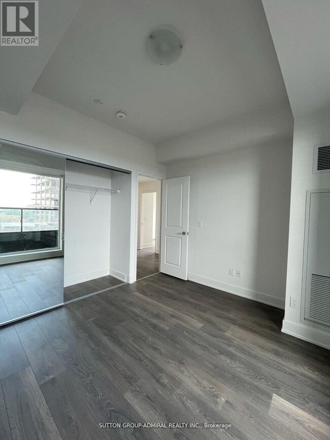 Building Photo - 297 Oak Walk Dr