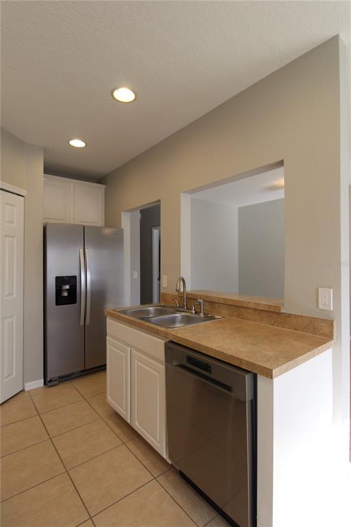 Building Photo - 14912 Skip Jack Loop