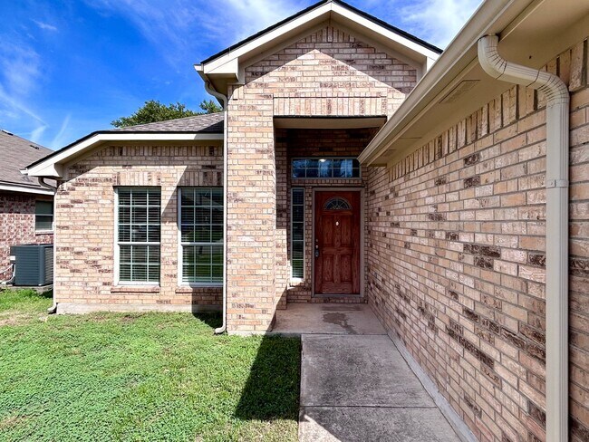 Building Photo - 2037 Rachel Lane 78664 | 3 Bed 2 Bath 2 Ca...