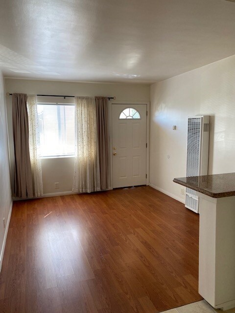 Family room - 14805 Hawthorne Blvd