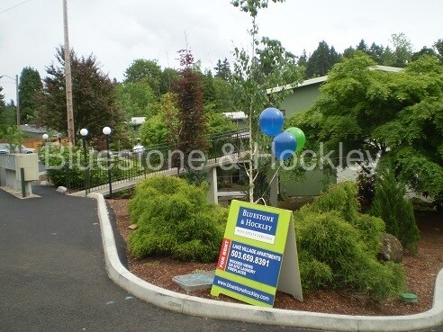 Primary Photo - 11850 SE 26th Ave