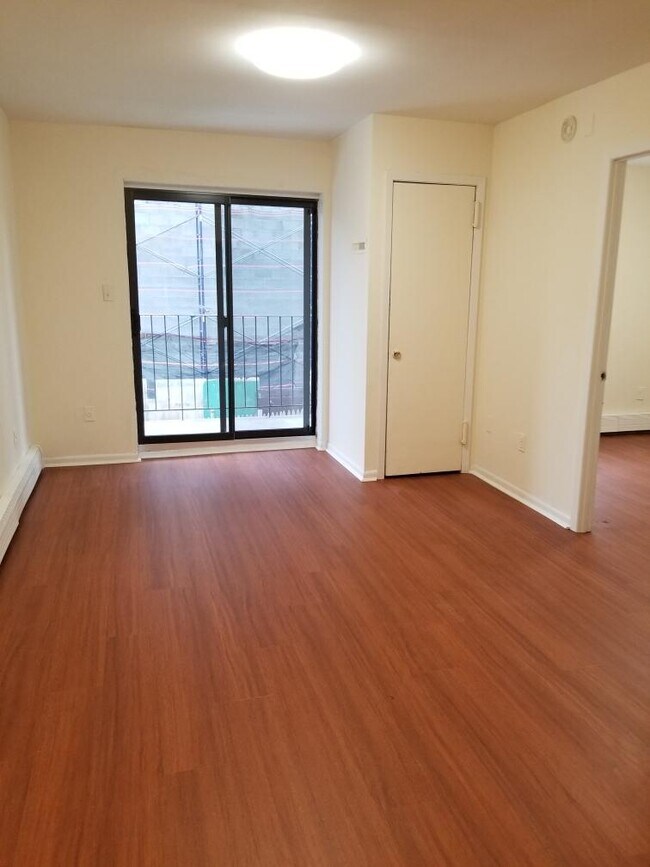 Living Room - 101-17 Martense Ave