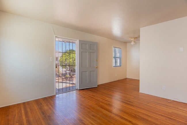 Building Photo - 4518-4522 52nd Street