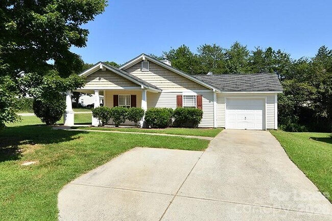 Building Photo - 118 Peterborough Dr