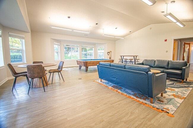 Building Photo - Troutdale Terrace