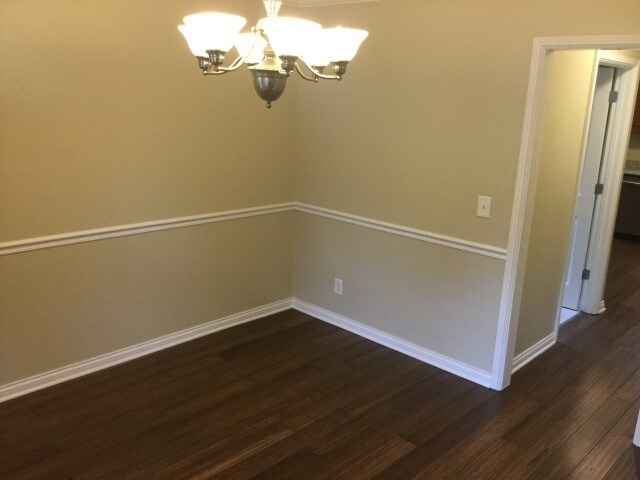 Building Photo - 106 Benita Way