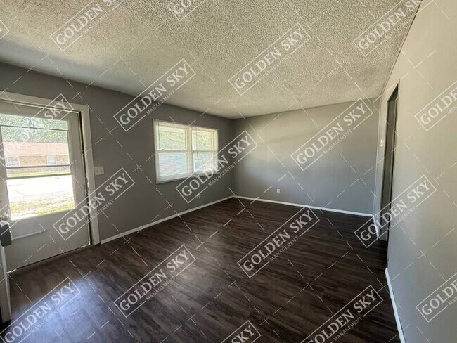 Foto del edificio - 6407 E Piccadilly Rd