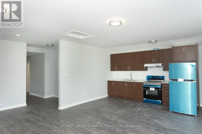 Building Photo - 26-26 Stoney Creek Rd