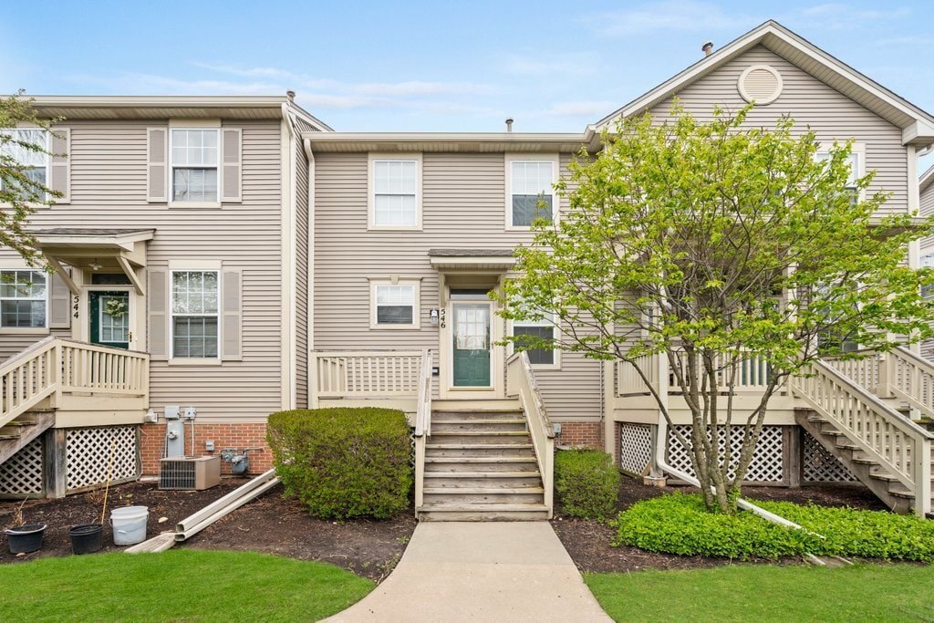 546 Littleton Trail, Elgin, IL 60120 Townhome Rentals in Elgin IL