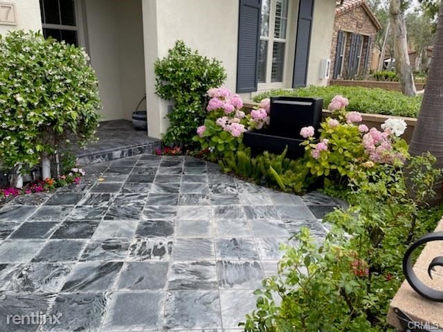 Building Photo - 3 br, 3.5 bath Condo - 7 San Pietro
