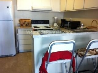 Primary Photo - 420 S Catalina Ave