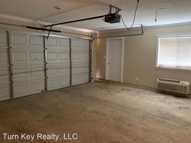 Building Photo - 3 br, 2 bath House - 117 Stonehaven Drive