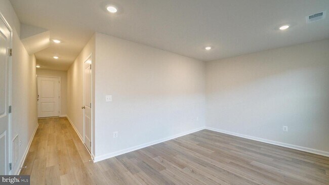 Foto del edificio - 103 Brashear Ct