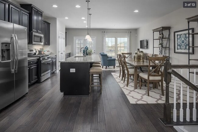 Foto del edificio - 707 Channing Park Cir