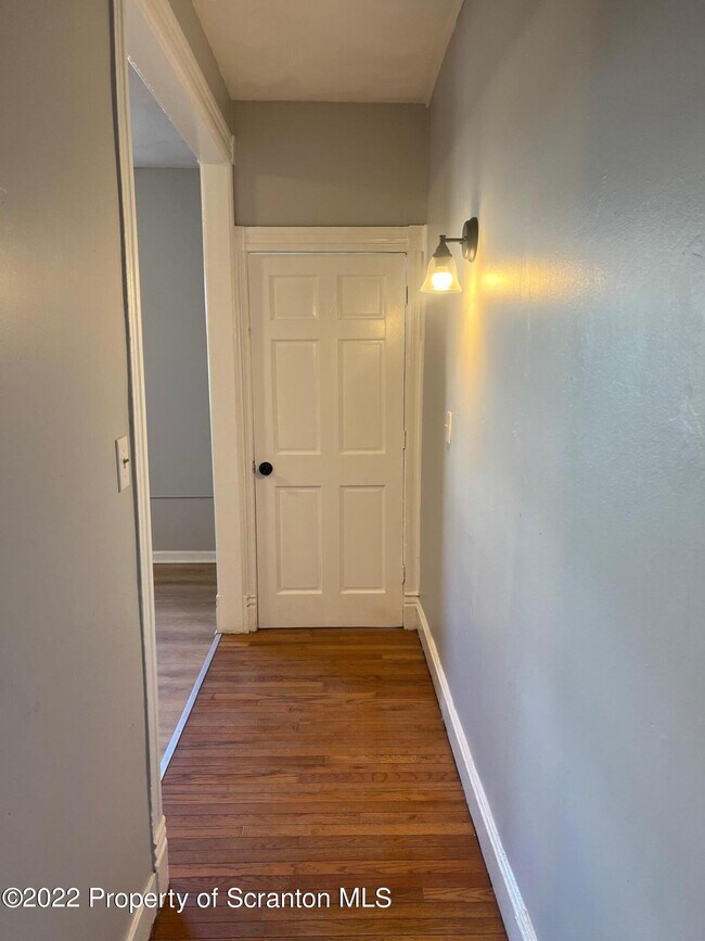 746 River St Unit 1, Scranton, PA 18505 Room for Rent in Scranton, PA