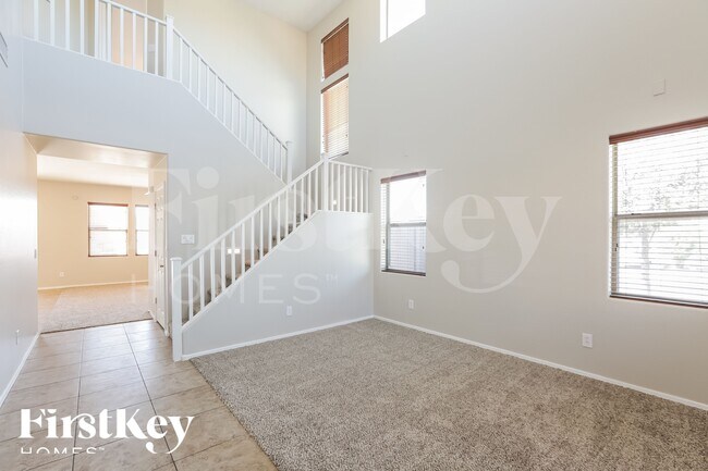 Foto del edificio - 2639 W Tamarisk Ave