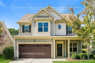 Building Photo - 2112 Longmont Dr