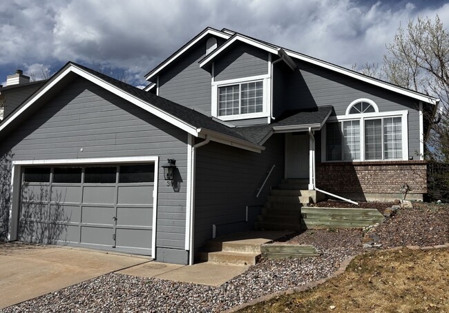 Stunning 3 bed 3 bath rental home in Highlands Ranch CO 80126 available 4-1-2026 - Stunning 3 bed 3 bath rental home in Highlands Ranch CO 80126 available 4-1-2026