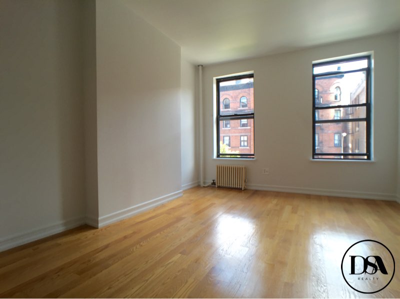Primary Photo - 448 Amsterdam Ave