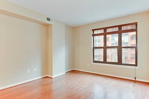 Foto del edificio - 1001 L St NW