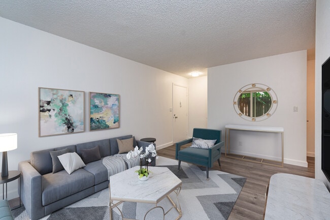 Building Photo - The Sandpiper Apartments