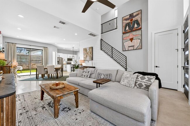 Foto del edificio - 5313 Woodrow Ave